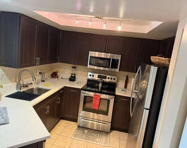 4163 N Haverhill Road - Photo Thumbnail 2