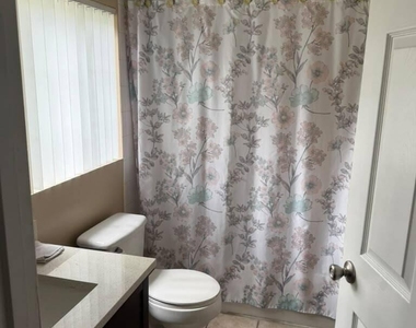 4163 N Haverhill Road - Photo Thumbnail 14