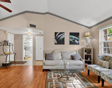 1606 Se Green Acres Circle - Photo Thumbnail 5