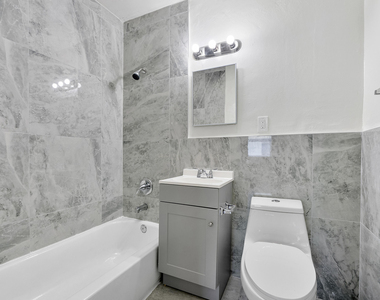 515 Ne 150th Street - Photo Thumbnail 3