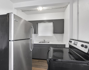 515 Ne 150th Street - Photo Thumbnail 6
