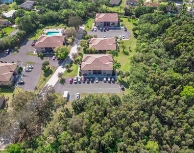 2470 Se Garden Terrace - Photo Thumbnail 1