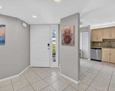 7473 Glendevon Lane - Photo Thumbnail 11