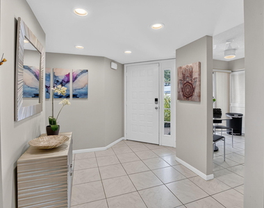 7473 Glendevon Lane - Photo Thumbnail 4