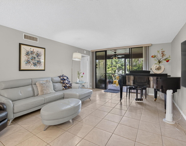 7473 Glendevon Lane - Photo Thumbnail 7