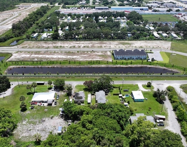 310 Dickson Drive - Photo Thumbnail 52
