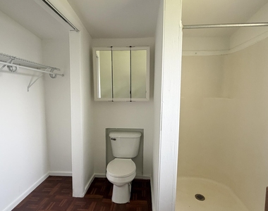 310 Dickson Drive - Photo Thumbnail 34