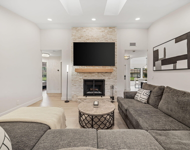 13571 Jonquil Place - Photo Thumbnail 15