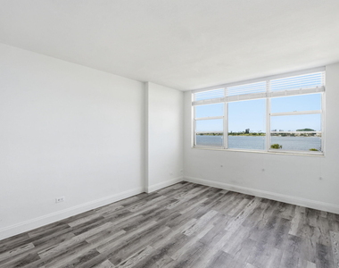 2800 N Flagler Drive - Photo Thumbnail 18