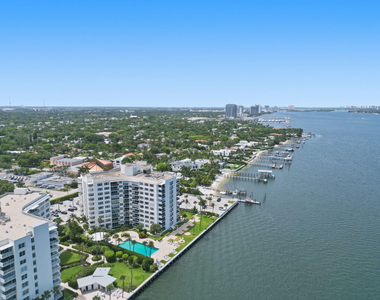2800 N Flagler Drive - Photo Thumbnail 34