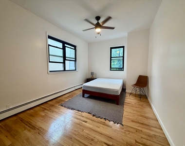 24-4 23rd Street - Photo Thumbnail 4