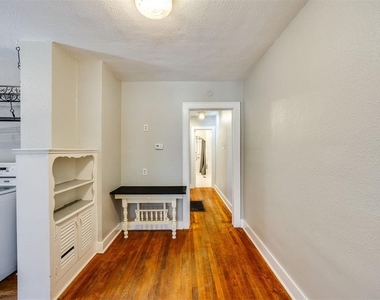 2835 Nw 22nd Street - Photo Thumbnail 11