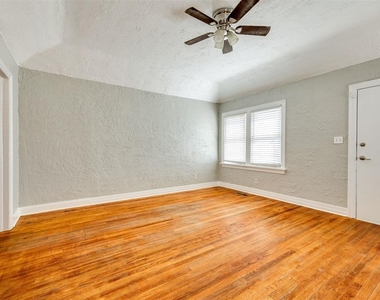 2835 Nw 22nd Street - Photo Thumbnail 9