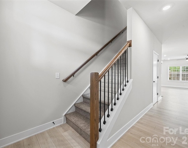 720 Pinecone Drive - Photo Thumbnail 2
