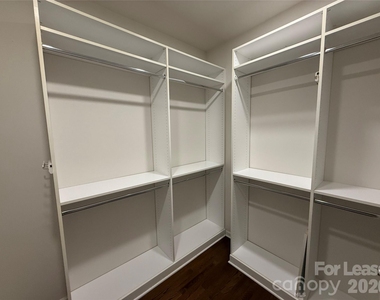 10822 Chamberlain Hall Court - Photo Thumbnail 42