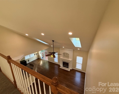 10822 Chamberlain Hall Court - Photo Thumbnail 14