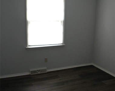 10000 Ridgemore Drive - Photo Thumbnail 20