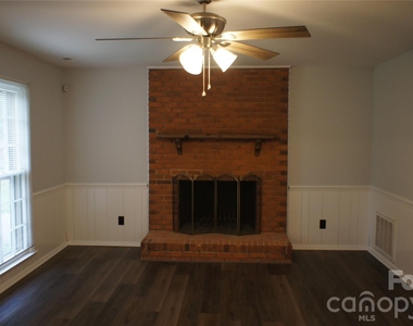 10000 Ridgemore Drive - Photo Thumbnail 3