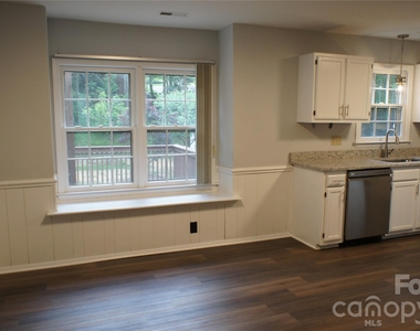 10000 Ridgemore Drive - Photo Thumbnail 10