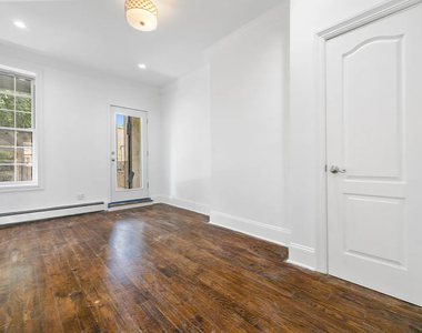 964 Madison Street - Photo Thumbnail 11