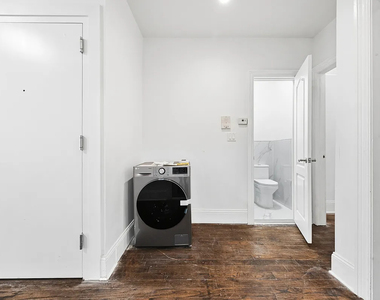 964 Madison Street - Photo Thumbnail 7