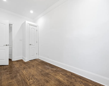 964 Madison Street - Photo Thumbnail 10