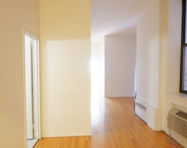 427 East 76th Street - Photo Thumbnail 3