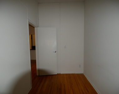 427 East 76th Street - Photo Thumbnail 6