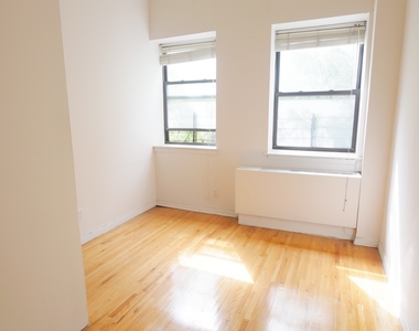 427 East 76th Street - Photo Thumbnail 11