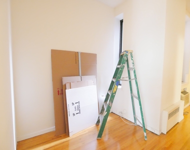 427 East 76th Street - Photo Thumbnail 7