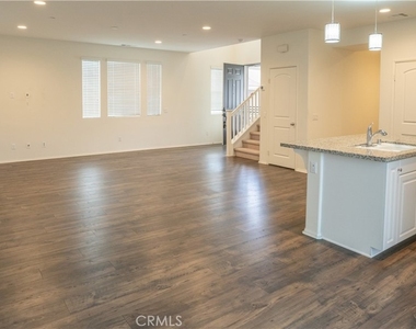 42688 Azure St - Photo Thumbnail 3