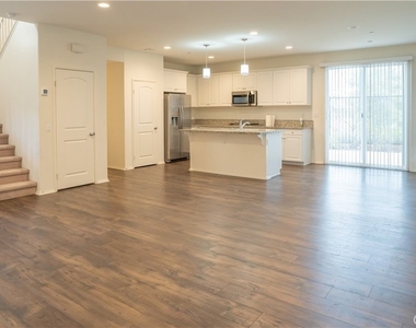 42688 Azure St - Photo Thumbnail 2