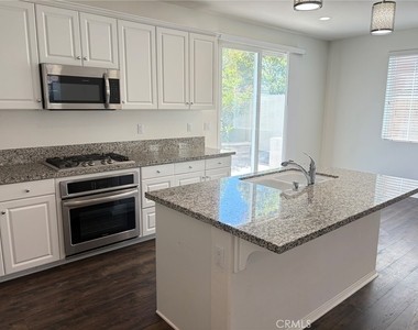 42688 Azure St - Photo Thumbnail 7