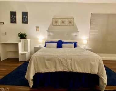 3112 W Avenue N - Photo Thumbnail 2