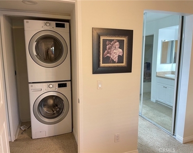 5540 Owensmouth Avenue - Photo Thumbnail 8