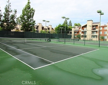 5540 Owensmouth Avenue - Photo Thumbnail 21