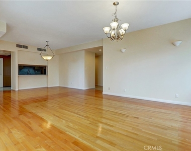 10787 Wilshire - Photo Thumbnail 6