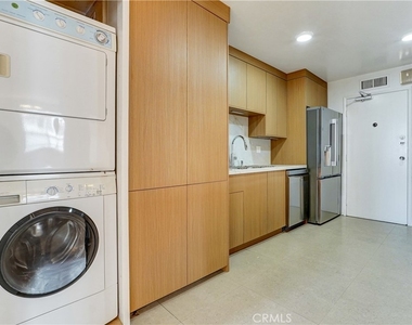 10787 Wilshire - Photo Thumbnail 10