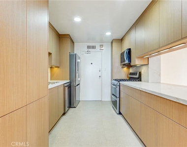 10787 Wilshire - Photo Thumbnail 16