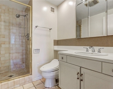 10787 Wilshire - Photo Thumbnail 3