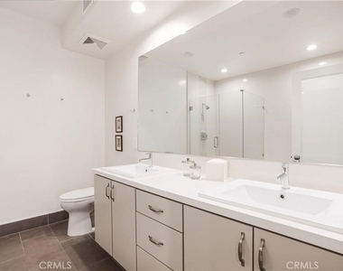 12020 Guerin St # Ph 5 - Photo Thumbnail 16