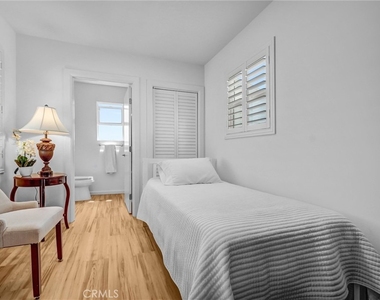 14508 Kingsdale Avenue - Photo Thumbnail 12