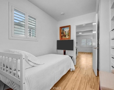 14508 Kingsdale Avenue - Photo Thumbnail 13