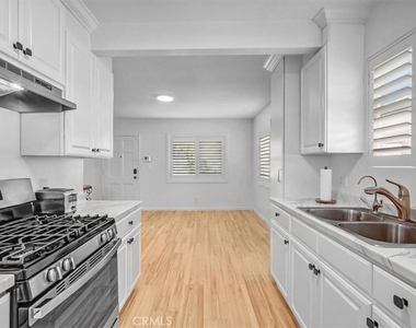 14508 Kingsdale Avenue - Photo Thumbnail 10