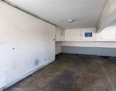 912 S Ash Avenue - Photo Thumbnail 10