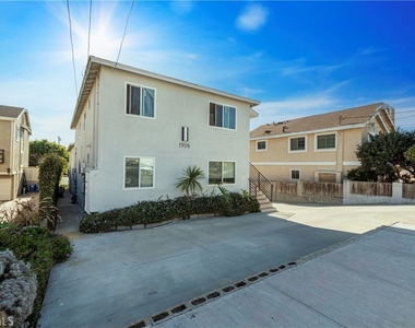 1906 Carnegie Lane - Photo Thumbnail 1