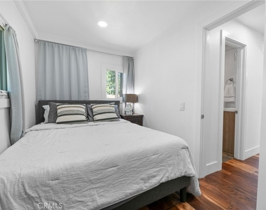 718 Talmadge - Photo Thumbnail 6