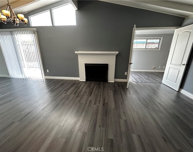 533 S Devon Road - Photo Thumbnail 11