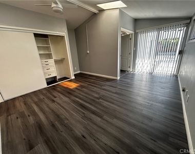533 S Devon Road - Photo Thumbnail 12