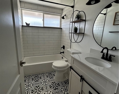 533 S Devon Road - Photo Thumbnail 7